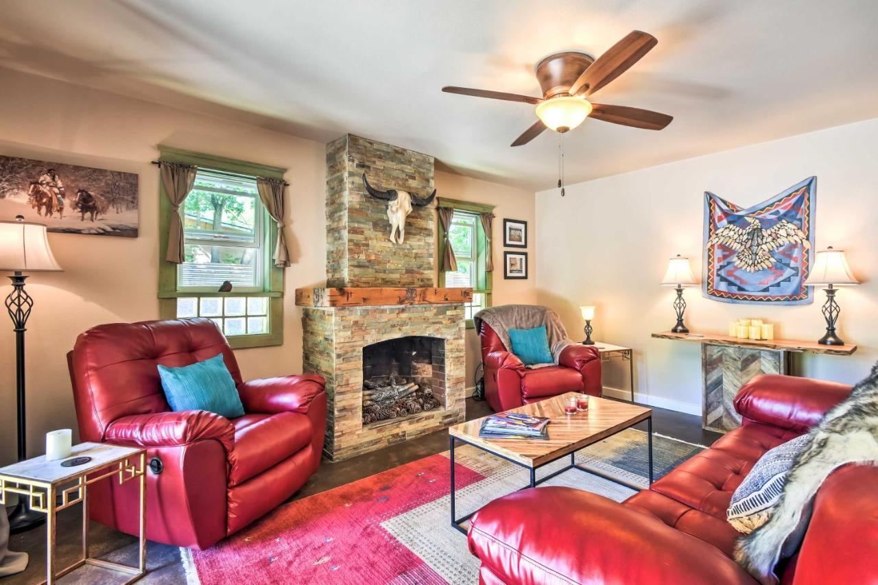 Cozy Home With Media Room Short Walk To Taos Plaza! Экстерьер фото