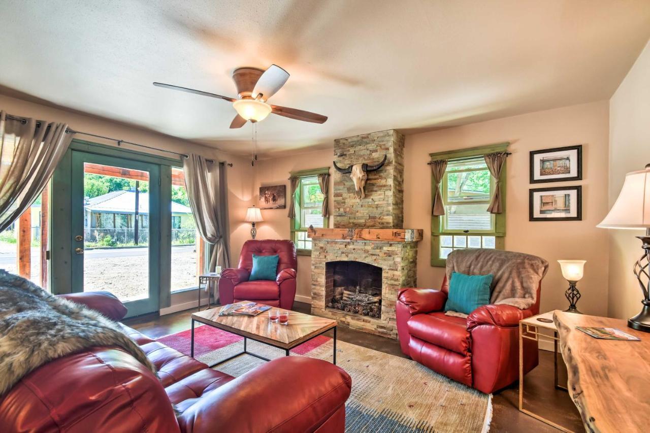 Cozy Home With Media Room Short Walk To Taos Plaza! Экстерьер фото