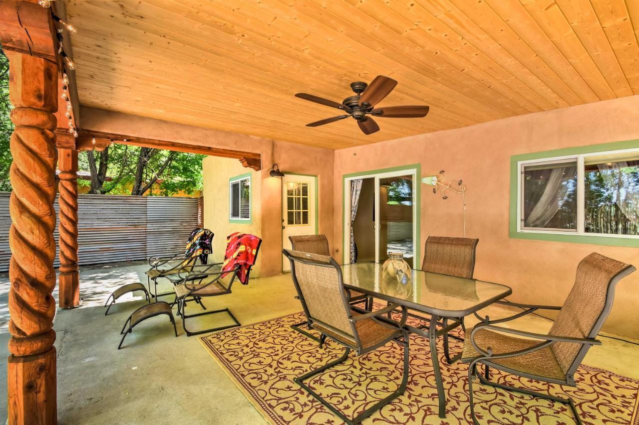 Cozy Home With Media Room Short Walk To Taos Plaza! Экстерьер фото