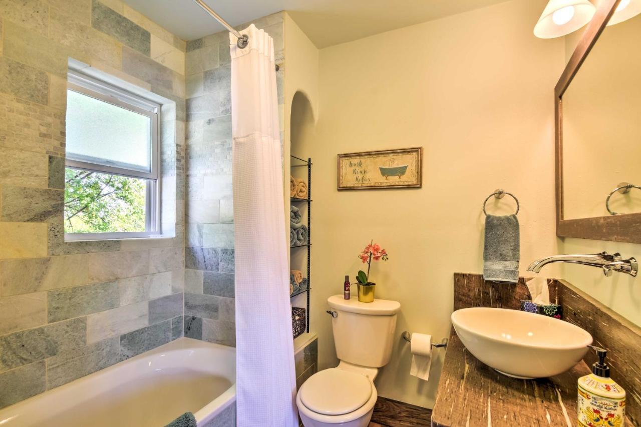 Cozy Home With Media Room Short Walk To Taos Plaza! Экстерьер фото
