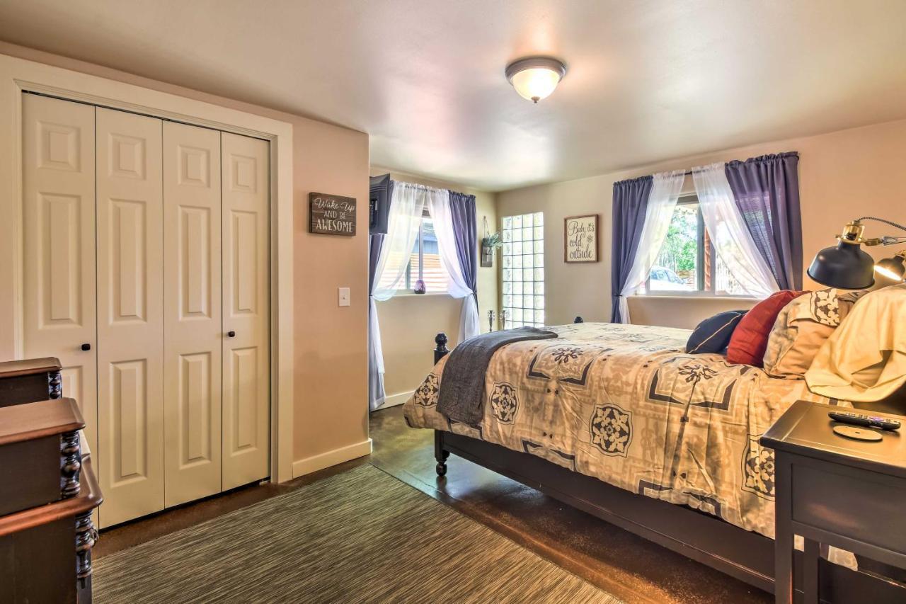 Cozy Home With Media Room Short Walk To Taos Plaza! Экстерьер фото