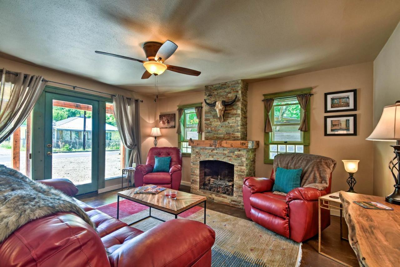 Cozy Home With Media Room Short Walk To Taos Plaza! Экстерьер фото